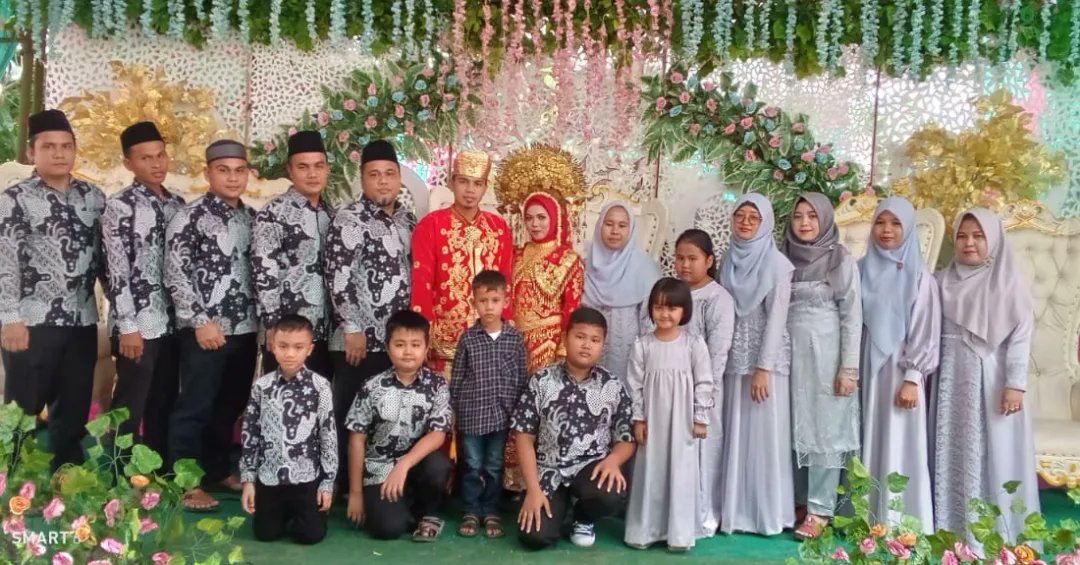 ArifRomadoni's tweet photo. Barakallahu Laka Wa Baarakaa Alaika Wa Jama'a Bainakumaa Fi Khoir. 
Ismail Rizky Hasibuan, S.Pd &amp; Ranilia Savitri, S.Pd di Suka Bangsa Rabu, 27 Juli 2022. https://t.co/Ktd1cRVYvx