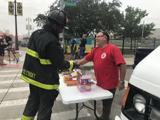 SAWMNIorg's tweet photo. For over 120 years, The Salvation Army's Emergency Disaster Services team has served our communities when they need it most. Our team of trained personnel is always looking for passionate individuals to join in providing support when disaster strikes. 
https://t.co/rWyjYdHnlS https://t.co/ijRv5VuKnC