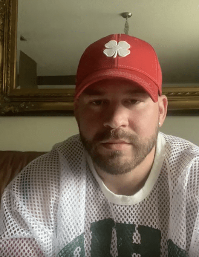 ~Nathan Griffith: Jenelle Evans’ Ex Says He’s Battling Liver Cancer~
https://t.co/waI400PLfN
It’s been a strange week for Nathan Griffith.
Late on Sunday night, Griffith revealed that he’s homeless and in urgent need of a place to stay.
The former Teen Mom 2 star did ... https://t.co/VszrVNhsiK
