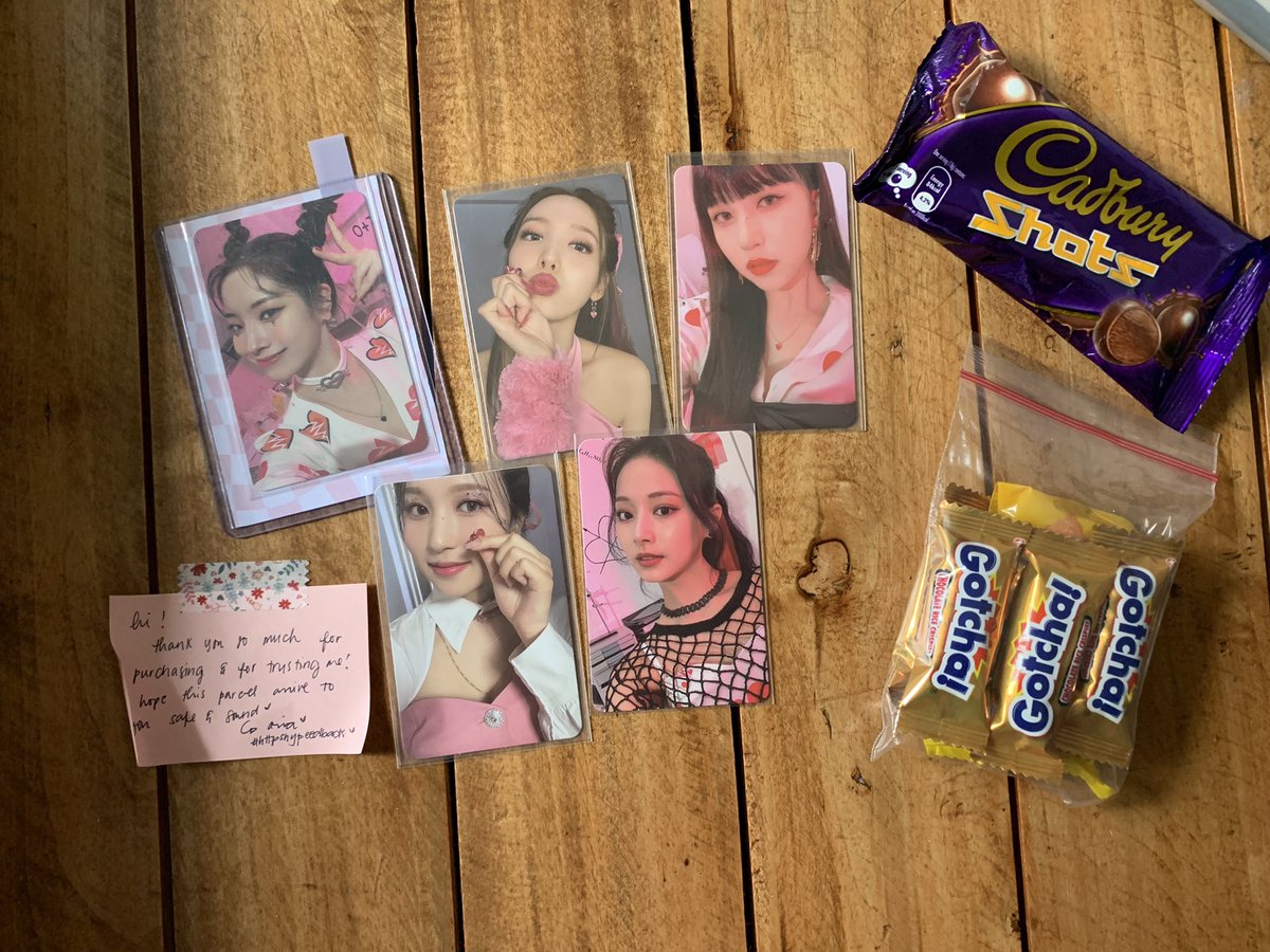 kycarttw's tweet photo. .• mail from - @http_sanayeon
#httpsnyfeedback
Nayeon dahyun mina and tzuyu came home! Sparks so much! Thank you po ate aria!! Worth it so much and fav kopa ang freebies🤍🤍🤍 https://t.co/8NlwLWdIny