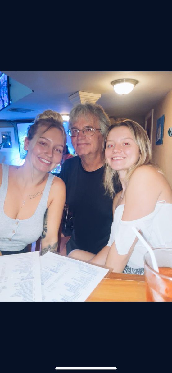 JimClinkscale's tweet image. My girls!!