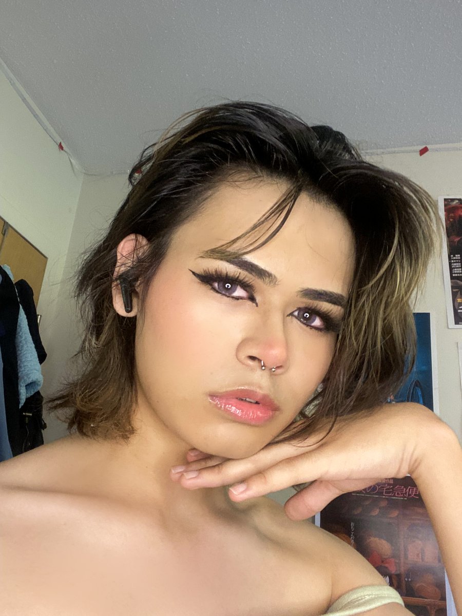 TW Pornstars - 🔞 Kiyana Vi ✨TOP 0.08%. Twitter. Hey boys, can I get you a  drink...? (reupload) #femboy. 4:20 AM - 10 Aug 2022
