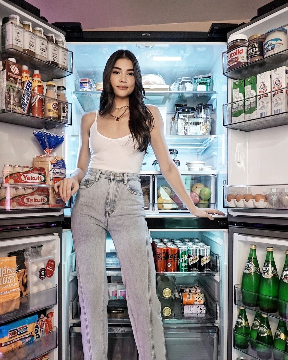 roxycarm14's tweet photo. my new automatic refrigerator is so amazing! unbelievable.❤❤ https://t.co/zjOuyijaPC