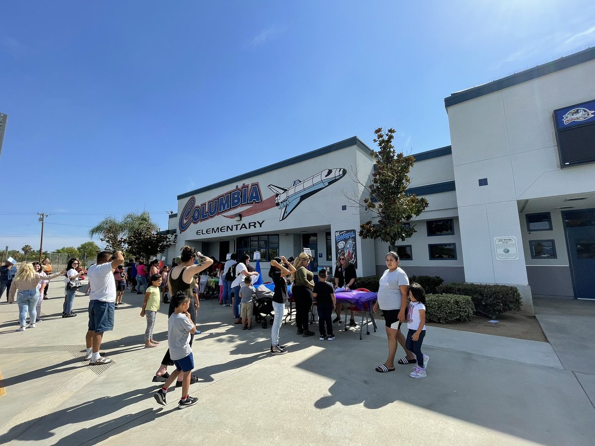 Columbia Welcome Back Party was a great success. Over 250 kids attended with their families. Thank you to our amazing teachers and staff for doing what is best for kids. <a href="/Columbia_VVUSD/">Columbia Elementary</a> @mark_lenoir <a href="/MrsValcarcel/">Mrs. Valcarcel</a> <a href="/misschristi25/">Christi Longoria</a>