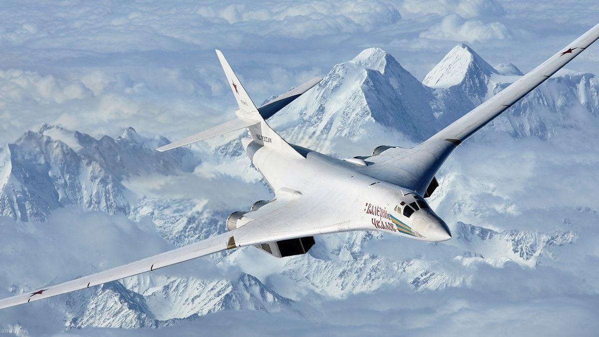 go4rishabh's tweet image. Big News Coming !!!

&quot;Bharatvarsh&quot; may acquire 6 numbers of World&apos;s biggest Tu-160M &apos;White Swan&apos; Bombers from Russia which are capable of deep strikes through Long &amp;amp; Short range Nuclear capable Cruise Missiles. This will give IAF clear strategic advantage against PLA Air Force.