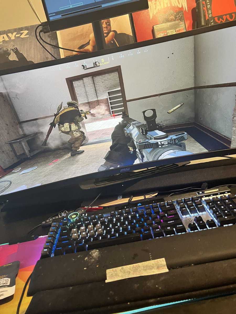 ThekidChief's tweet image. How is the game going to freeze right when I’m bout to get a kill uhhhh 😤😤@Windows @CallofDuty