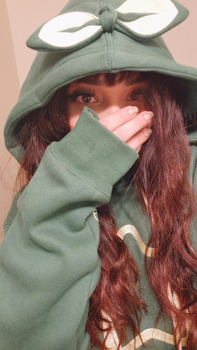 melissasstark's tweet photo. Finally ! My Sykkuno merch came in !! #SYKKUNO @ShopSykkuno https://t.co/Iuz6nJWAtH
