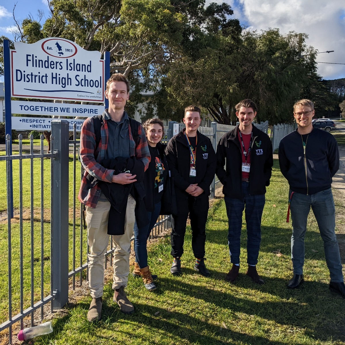 UTAS_'s tweet photo. Young Tassie Scientists (@YTS_UTAS) have inspired Tasmanians for over 20 years, with PhD candidates and early career researchers presenting science talks and activities to schools around Tasmania. They kicked off the 2022 National Science Week tour on Flinders Island yesterday. https://t.co/QTJ8v4i46k
