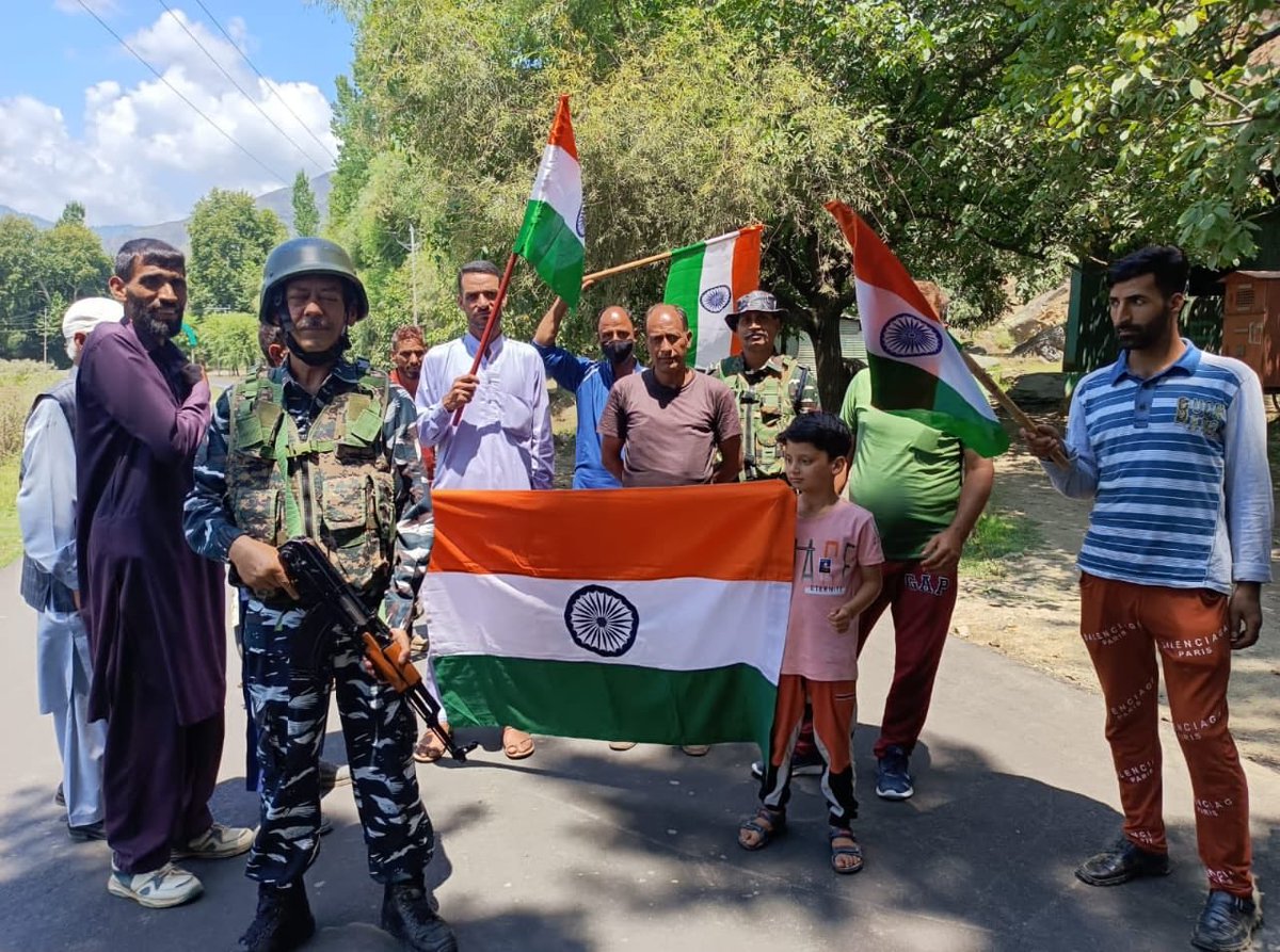 92CRPF's tweet photo. https://t.co/b6bZE1699S