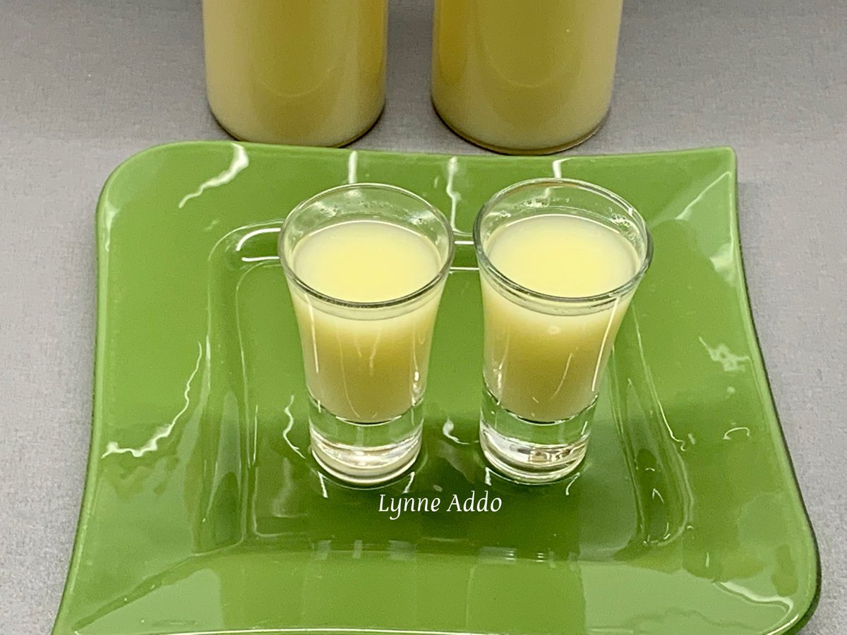 Lynneaddo's tweet photo. The healthiest juice for weight loss- A natural remedy for detox and helps you loss weight naturally. #lynneaddo #weightloss #detox #lemongingerjuice

Recipe👉 https://t.co/nmCBWFgpTO https://t.co/vsqXkKJ8uI