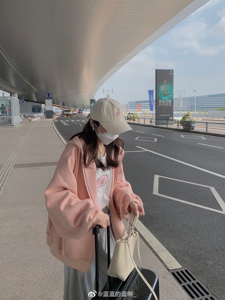 ㅤ

                                          08-10-2022
                          on our way to greece.
ㅤㅤ