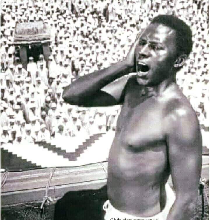 sadyaalima's tweet image. "....Assalâtou khayroun mina Nawm...." 

("....La prière est meilleure que le sommeil...")