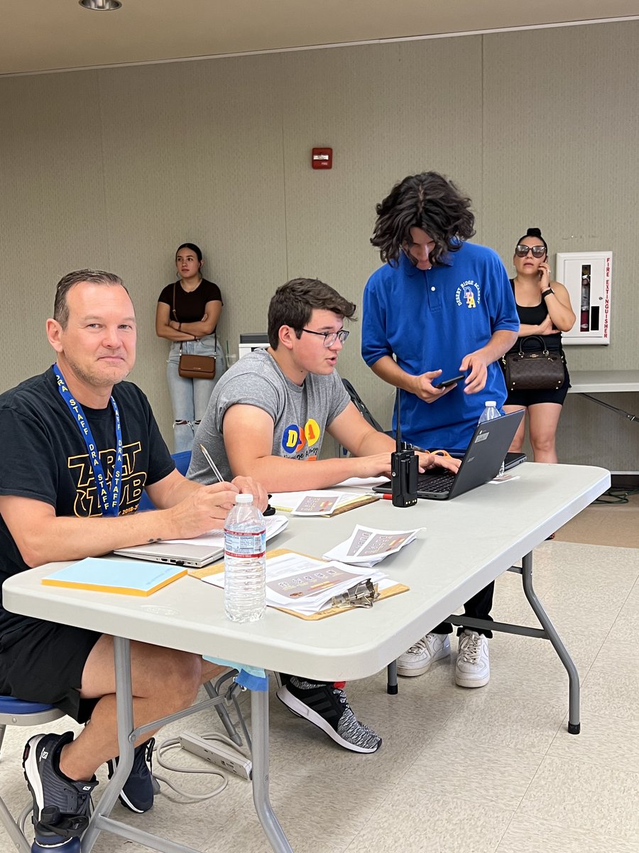 Interim principal Mr. Erasmo Garcia is leading the way at DRA! Today was 8th grade orientations/registration. August 10 is 7th grade and Aug. 11 is 6th grade. Visit dra.dsusd.us for more info! <a href="/DRAPTO1/">Desert Ridge Academy PTO</a> <a href="/kdranews/">KDRA NEWS</a> #draleadstheway <a href="/dsusd_innovate/">Dr. K. May-Vollmar</a>