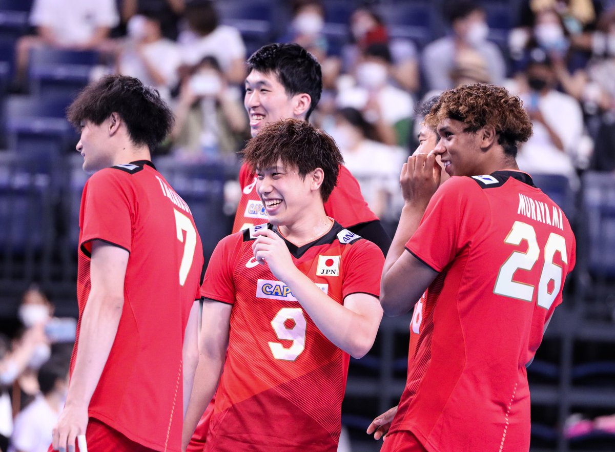 y_i_____14's tweet photo. 🐉 2022男子バレーボール世界選手権壮行試合
日本代表紅白戦 in 沖縄
🏐 2022.07.30 @ 沖縄アリーナ
#redandwhitematch #japan #volleyball #ryuujinnippon #gomurayama #masakioya #紅白戦 #龍神nippon #村山豪 選手 #大宅真樹 選手 https://t.co/zTaE9nRW8y