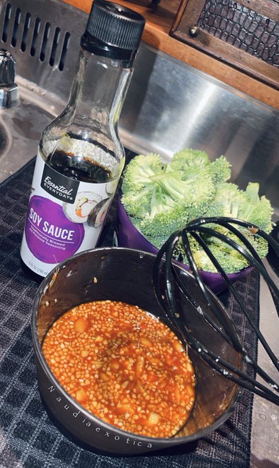 Tonight&rsquo;s vibes 🥡🥢 #food #cuisine #foodie #cooking #cook #naudiaexotica #aesthetic https://t.co/xU7f<a href="/tag/food"class="tags">#food</a><a href="/tag/cuisine"class="tags">#cuisine</a><a href="/tag/foodie"class="tags">#foodie</a><a href="/tag/cooking"class="tags">#cooking</a><a href="/tag/cook"class="tags"><span>#cook</span></a><a href="/tag/aesthetic"class="tags"><span>#aesthetic</span></a><a href="/tag/naudiaexotica"class="tags"><span>#naudiaexotica</span></a>