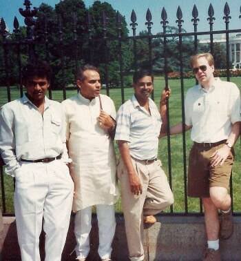 SekhonVaris's tweet photo. Challa during his struggle time in amrika and in rss tambu. #Punjab #indianpolitics #BJP 🤫🤫 
Mujhe pehchano, kahah se  aaya main hoon kon……………. https://t.co/7gYqydeljE