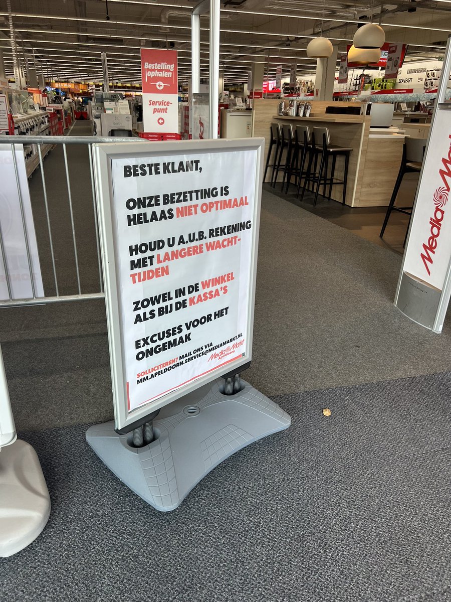 willemjancramer's tweet photo. Krapte op de arbeidsmarkt is niet vandaag of morgen opgelost, vrees ik. Waar zijn al die mensen gebleven?
#hrm #personeelstekort https://t.co/RswRIVYfg3