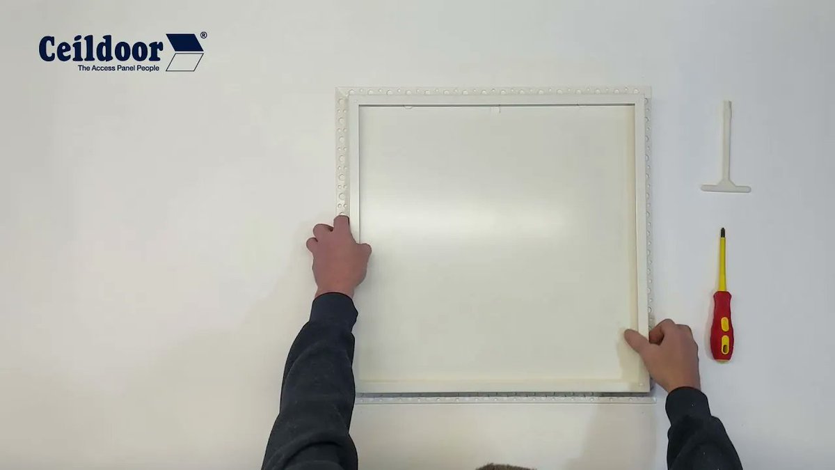 Ceildoor's tweet image. Watch our short video which shows how to reverse a Unihatch door panel - buff.ly/3bVpnzv #buildingproducts #accesshatch #builders