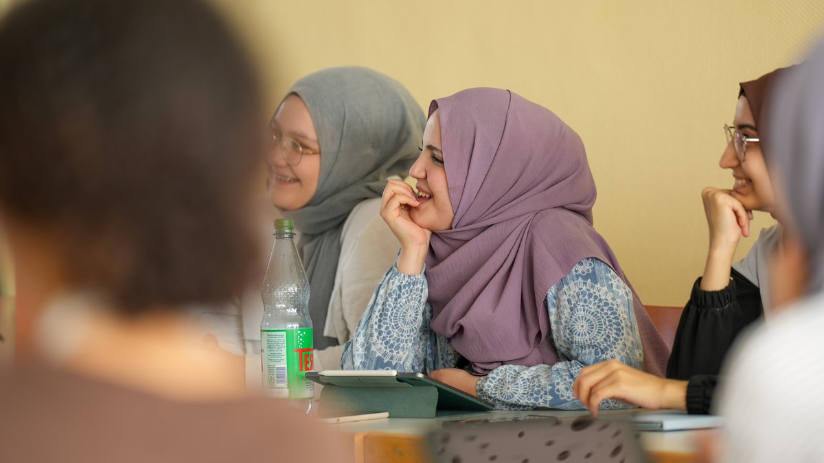 Vom 29. Juli bis zum 05. August 2022 waren wir mit insgesamt 40 jungen Frauen aus unterschiedlichen Teilen Deutschlands in Darmstadt – dank dem Förderprogramm ,,Auf!Leben- die Zukunft ist jetzt!“ <a href="/AUFleben_dkjs/">AUF!leben #Zukunftistjetzt</a> @BMFSFJ #aufleben #Zukunftistjetzt