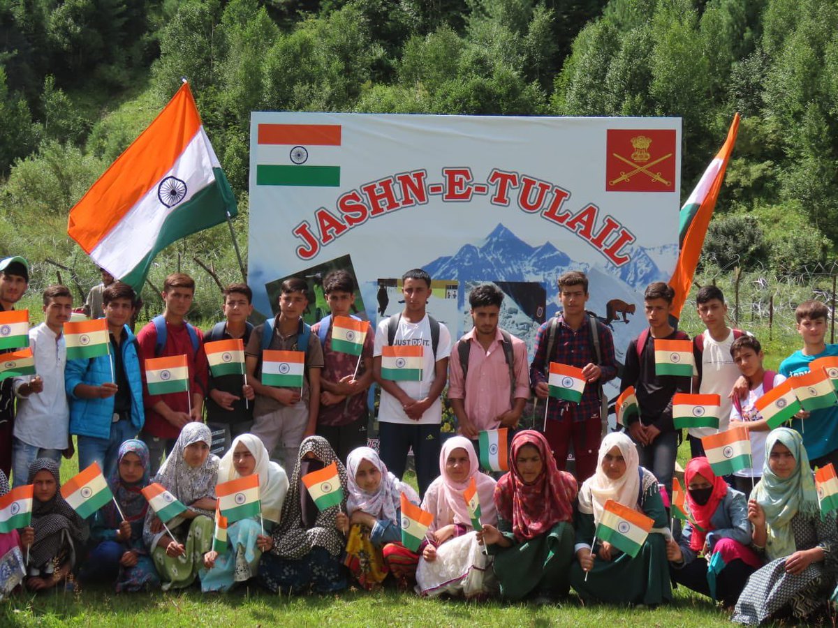 gijojoseph1982's tweet photo. #AzadiKaAmritMahotsav 
#HarGharTiranga  #IndependenceDay2022 #IndiaAt75 #Tulail expressing their true love for 🇮🇳 @IncorrigIible @RadioChinar @pranav_aquarian @Tiny_Dhillon @capt_samiara @SahiraSheikh98 
@OfficeOfLGJandK 
@diprjk 
@dicbandipora @bahisht_kgali @onlinegurez https://t.co/C5wK6aOBO9