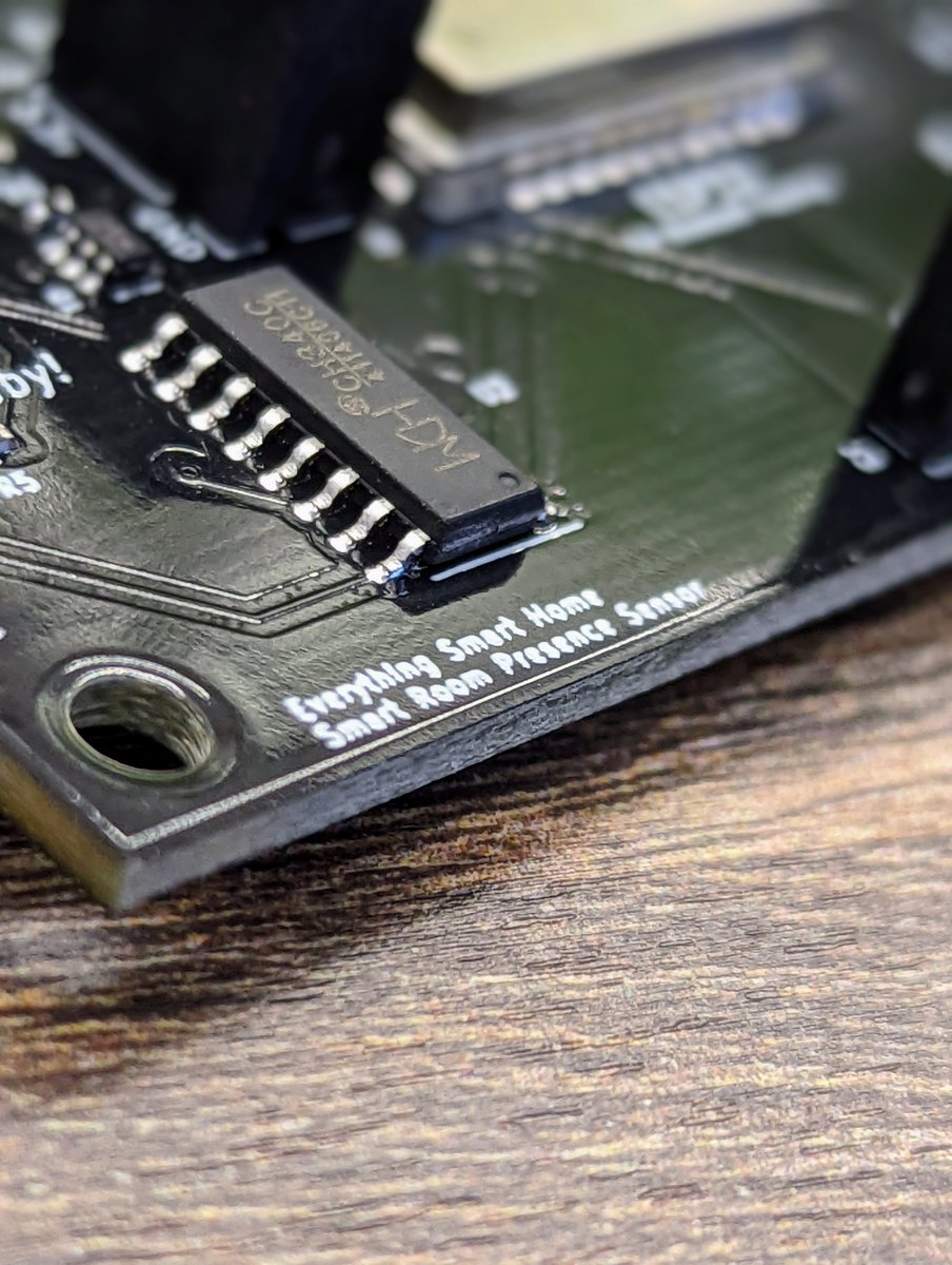 I MADE MY FIRST SMART HOME PRODUCT 🥳🤯

I've wanted a device like this that had all of this functionality in one single device, and no one was making one - so we decided to - and I want you to be able to buy one! 😄

Let me show you it! 🧵👇