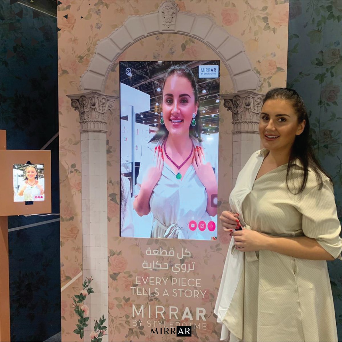 trymirrar's tweet photo. Get ready to digitize your brick-&amp;-mortar store with #AR technology. Create experience zones &amp; excite your customers by allowing them to experience #virtualtryons inside your store.

#mirrAR #AugmentedReality #TryBeforeYouBuy #Technology #Retail #Metaverse #Future #InstoreAR https://t.co/hJSfzTbmpM