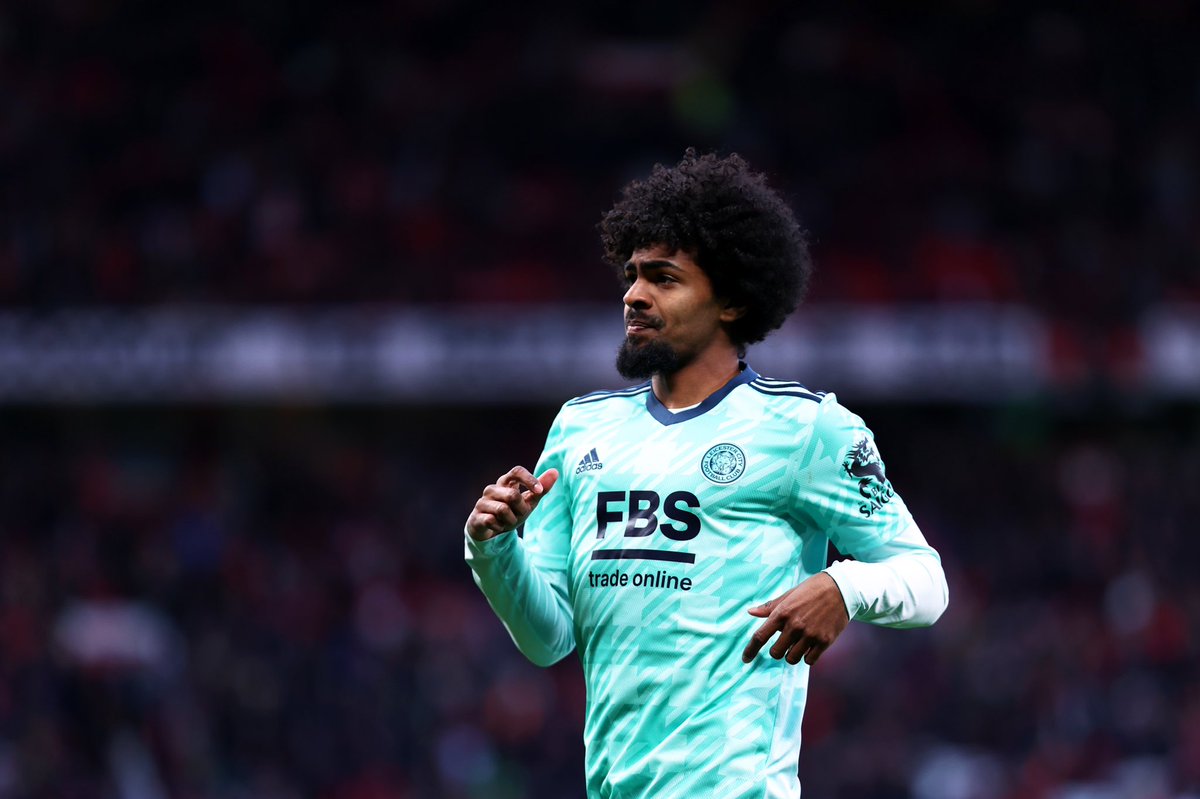 Official. Hamza Choudhury leaves Leicester on loan and signs as new Watford player, deal sealed today. 🟡 #LCFC It also includes a buy option clause to make the deal permanent in June 2023.