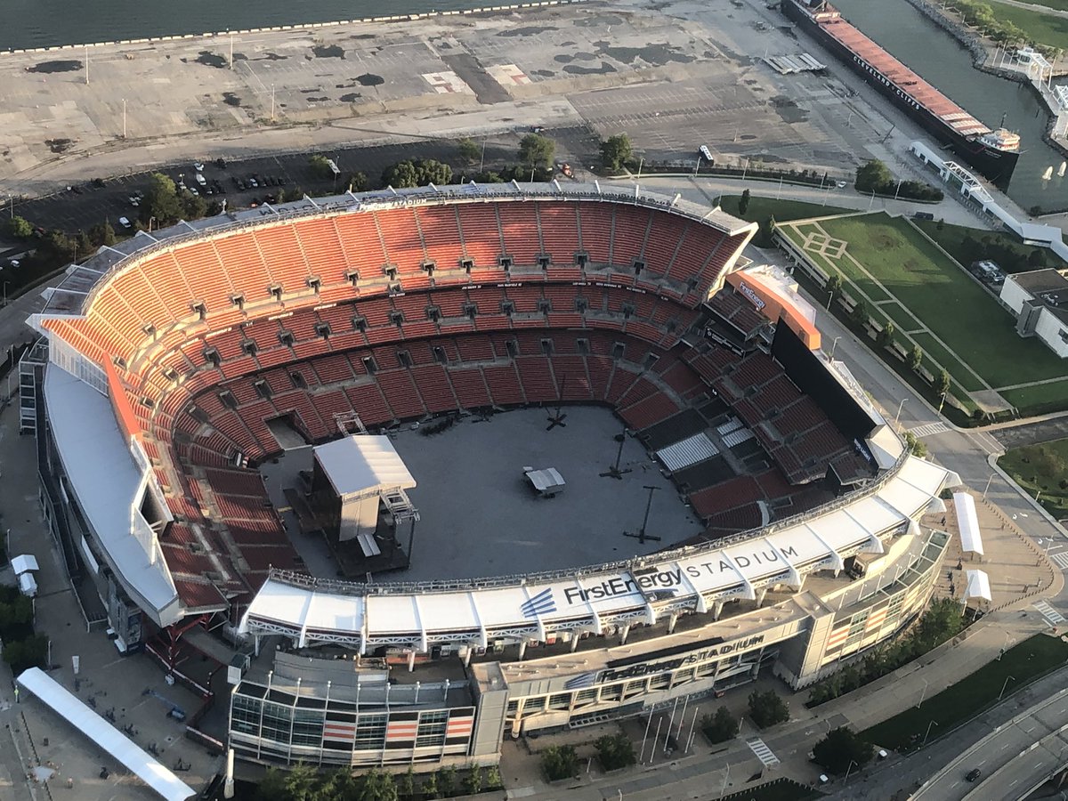 HarkenPatty's tweet photo. Cleveland getting set for @machinegunkelly Saturday @FEStadium https://t.co/aV9BqYl69Q