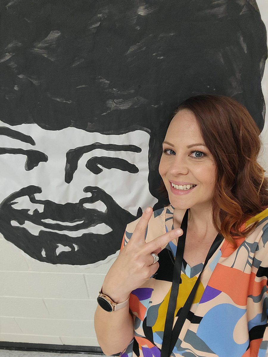 Good morning! Woke up waaaaay too early, but Bob Ross and I are psyched for the #firstdayofschool! 
New district. 
New grade level.
Fresh mindset.
Renewed energy. 
Focus. 
Passion. 
Excitement. 
A little fear. 
Lots of hope. 

#thebulldogway #middleschool #backtoschool #betheone