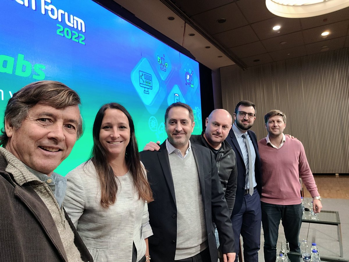 CarlosBecco's tweet photo. Excelente panel sobre la revolución #AgTech #BCRInnova en @BCRprensa
Gracias
@Cdehertelendy
@GTCREA
#rodrigoweisburd
@MaycoMansilla
#francomariutti
#larevoluciondigitaldelagro https://t.co/2Un7mlNZh5