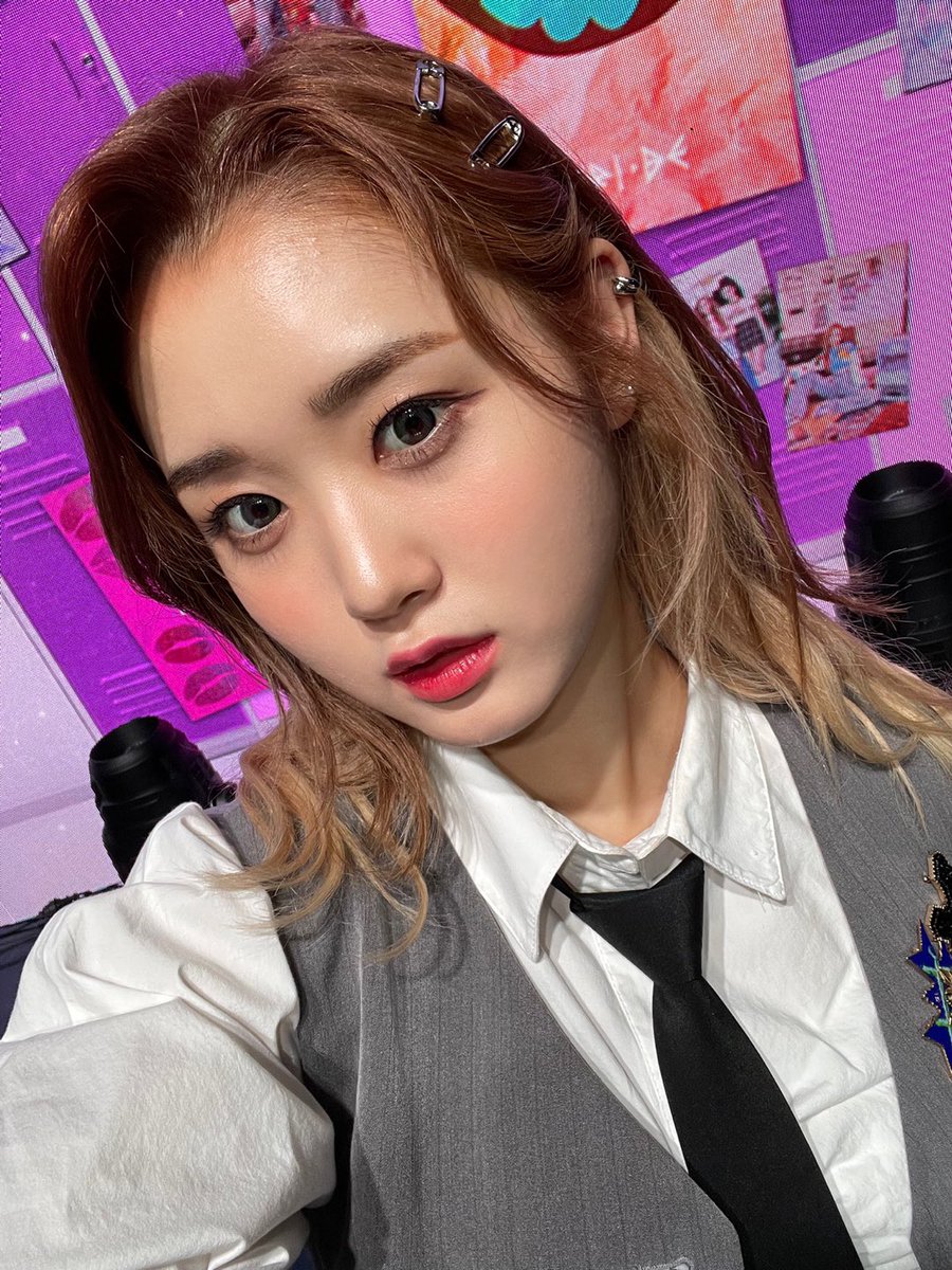 MireBrazil's tweet photo. 09.08.22 | atualização da 🐶 no twitter: 

"TRUE!! Como foi o showcase de ontem? Eu me diverti e fiquei muito feliz 😭 Muito obrigada 💓 Os TRUES são os melhores!!
 Vou dar duro nas promoções a partir de hoje 🔥 amo vocês de verdade ~~~~ ❤"

 #TRI_BE #트라이비 #미레 #ミレ #MiRe https://t.co/S8sogS2Ygt