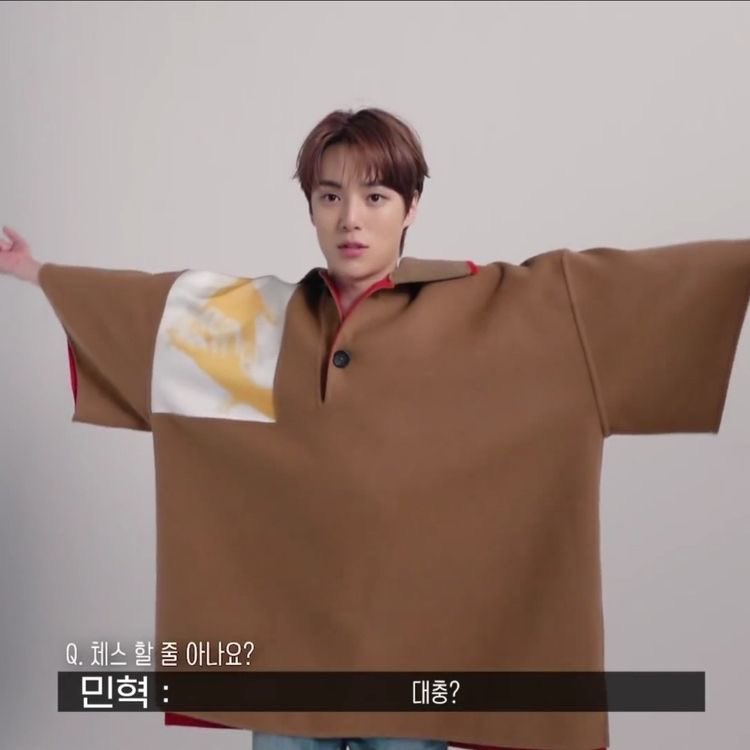 HourlyMinhyukie's tweet photo. <๐บ>
A big shirt for maximum comfort ๐
No theme these hours!
#๋ฏผํ #MINHYUK #MONSTAX #LateNightFeels #IfwithU @OfficialMonstaX #MONSTAXSHINESFOREVER https://t.co/eowSVyWJG1