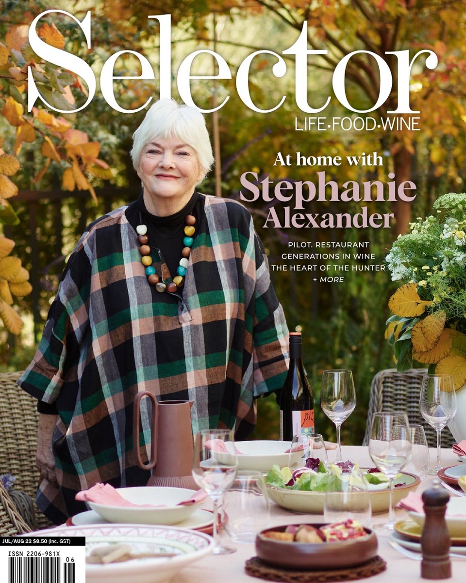 LyndeyMilan's tweet photo. Find a collection of my tongue-tickling chilli recipes in the latest edition of Selector magazine: https://t.co/s0XsSS5SOL
#lyndeymilan #homecook #foodie #wineexpert #wineeducator #recipe #recipeshare #chilli #chillirecipes #wine #foodmagazine #editorialfeature #spicyfood https://t.co/vV8tqM3jFV