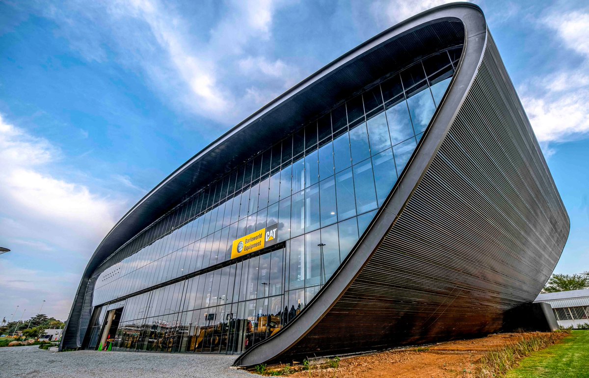 Klip-Tite concealed fix roof and Corrugated 10½ pierced fix cladding in action for Barloworld's head office as well as a Caterpillar showroom and a new training campus.

#globalroofingsolutions #architecture #barlowworld #caterpillar #roofingmanufacturers #GRSRoofs