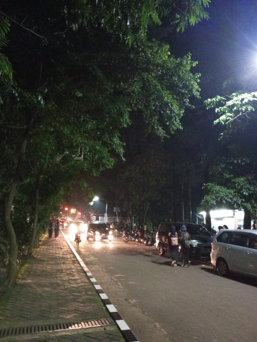 HanyRud's tweet photo. Day 2 MPKMB SV IPB 59!
Masih sama kayak hari sebelumnya otw sebelum jam 5 pagi #VOKASIIMPACT #MPKMB59SVIPB https://t.co/pdtAhLGrXH