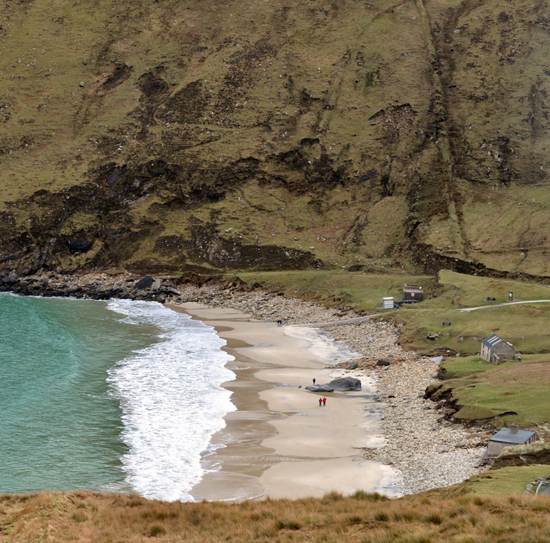 What do you think is Ireland's best beach? Keem Bay on Achill Island has been named the UK &amp; Ireland's 'best wild swimming spot' in a new survey... here are a few different perspectives. independent.ie/life/travel/tr…