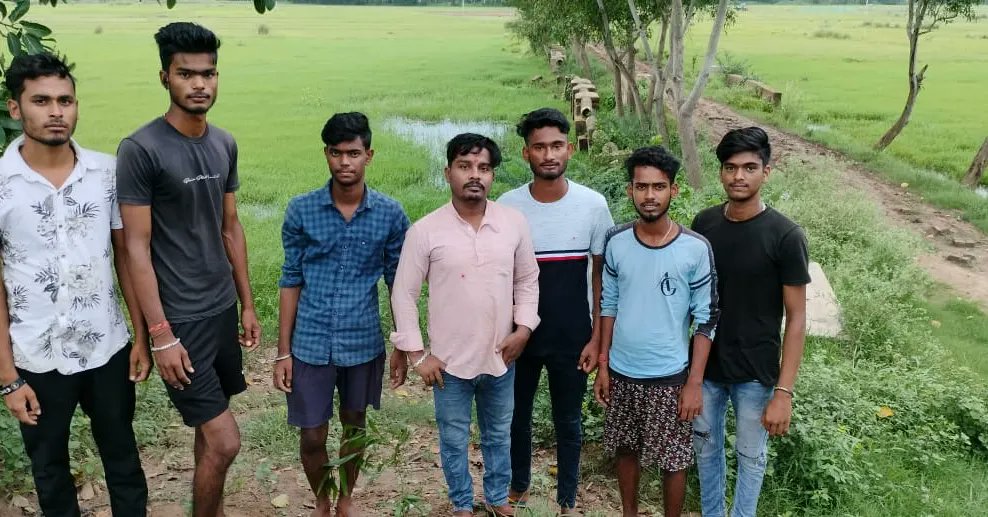Yfaodisha's tweet photo. #YfaPlantationDrive
#YouthForAction
ଗତକାଲି କେନ୍ଦ୍ରାପଡ଼ା ଜିଲ୍ଲା ଠାରେ ବୃକ୍ଷ ରୋପଣ କରାଯାଇଅଛି ! କାର୍ଯ୍ୟକ୍ରମ ରେ @Youth For Action ର ରାଜ୍ୟ ଉପ ସଭାପତି @Suraj Kumar Behera ଏବଂ ସ୍ଥାନୀୟ କାର୍ଯ୍ୟକର୍ତ୍ତା ଉପସ୍ଥିତ ଥିଲେ । 

@Nayakdebasis0
@sujeetsingh4bjp https://t.co/jVTxosVkQC