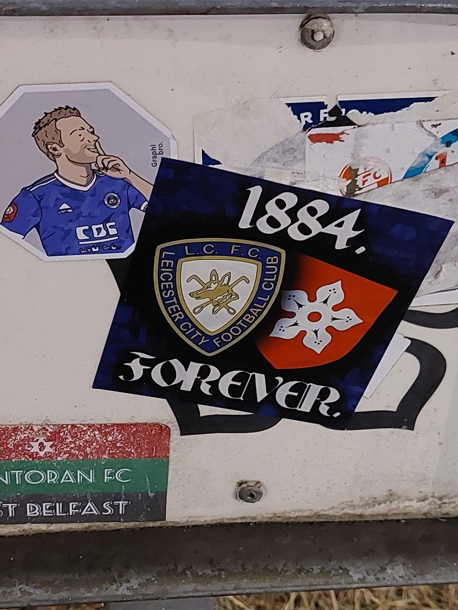 LeicesterWalls's tweet photo. "I884 FOREVER". Plus... #Vardy? And the #Glentoran one which has featured before and remnants of one from #FCKöln. #FilbertWay #RawDykesRoad #LCFC #Leicester #LeicesterCity #LeicesterFosse #GlentoranFC #Belfast #JamieVardy #cinquefoil #FCCologne #DieGeißböcke #ARSLEI #COYF #CTID https://t.co/nx5MUY9pND