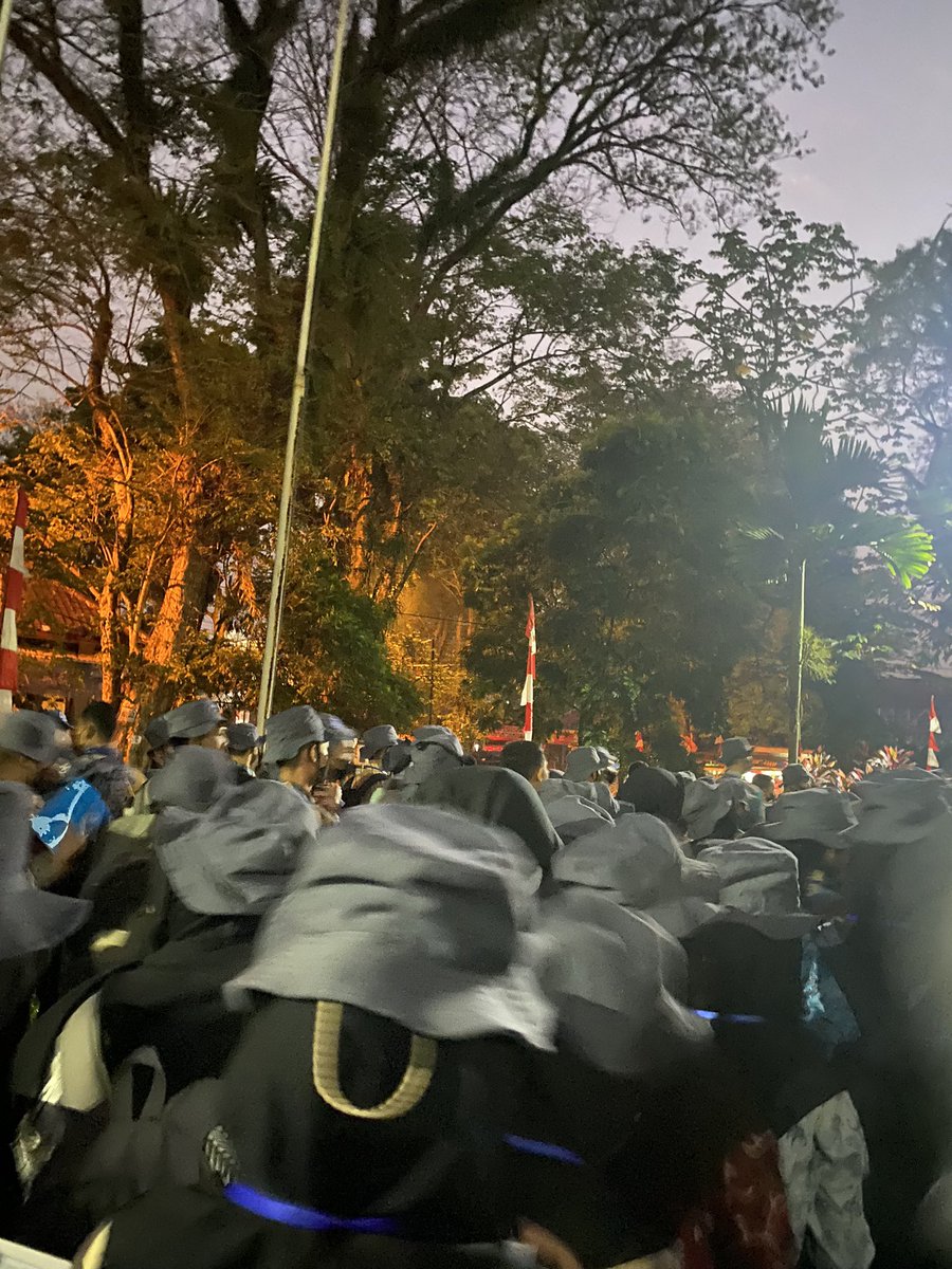 intansalsbila's tweet photo. MPKMB day 2
Seru banget acara MPKMBnya
Terlebuh klompok Syandana terlebih keren si

#VOKASIIMPACT #MPKMB59SVIPB #IPBDIGDAYA #VOKASIJUARA  #TheGlimpeStoryofGatamalaAgrinawa https://t.co/AUbGQXRe5o