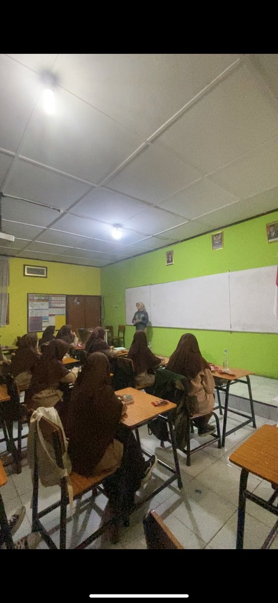 intansalsbila's tweet photo. Aksi kita
Penugasan aksi kita saya melakukan implementasi di SMAN 2 Padang panjang di kelas 12 IPS 4

#VOKASIIMPACT #MPKMB59SVIPB #IPBDIGDAYA #VOKASIJUARA  #TheGlimpeStoryofGatamalaAgrinawa https://t.co/KzCRKlgp0n