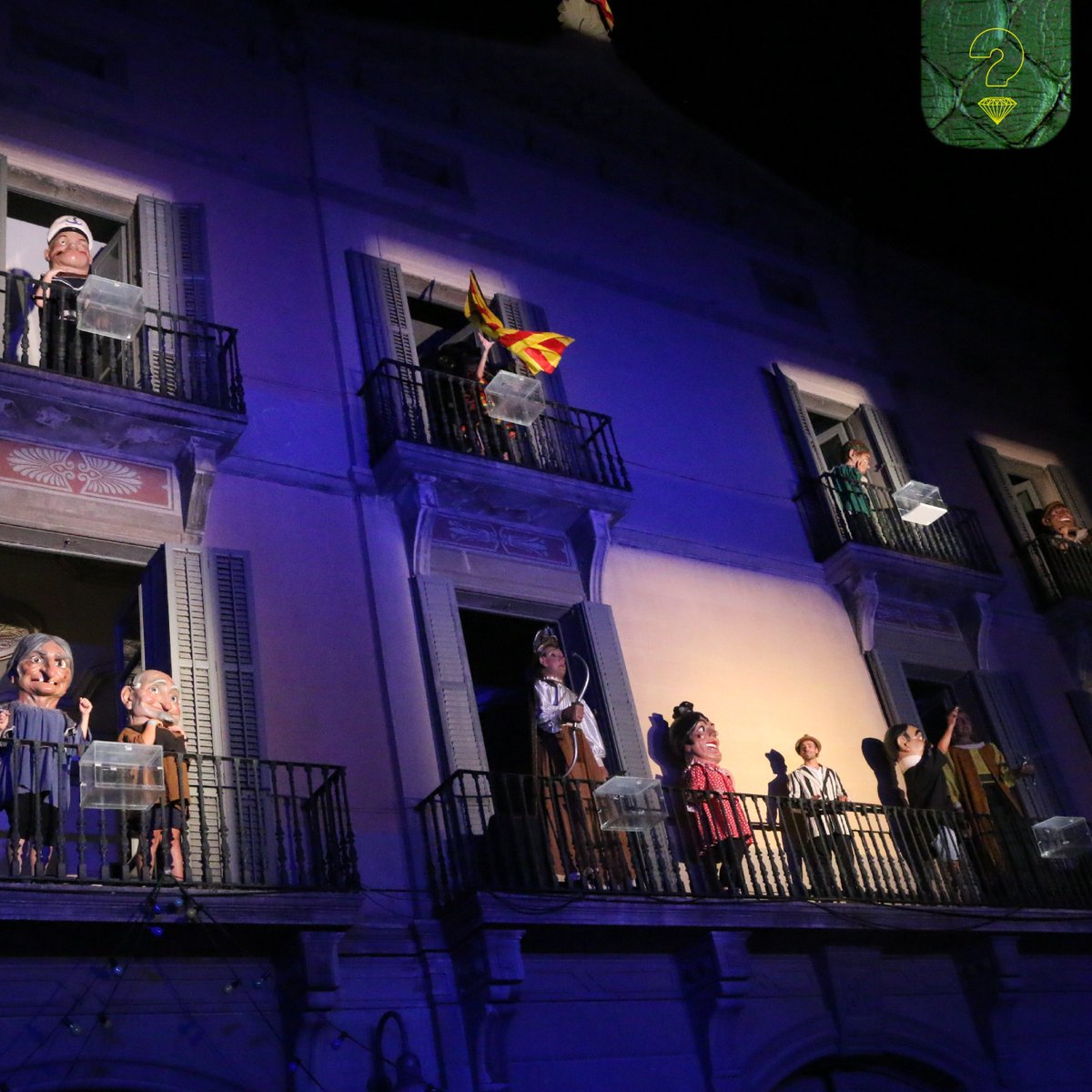 Sabies que... la llegenda del serpent no va ser escrita fins l’any 1955, per Esteve Gaja i Molist. Si visites l’exposició en línia bit.ly/3p4d7C8 aprendràs moltes coses sobre la llegenda i la festa del Serpent. 
📸: @radiomanlleu 
 #serpentdemanlleu <a href="/museudelter/">Museu del Ter</a>