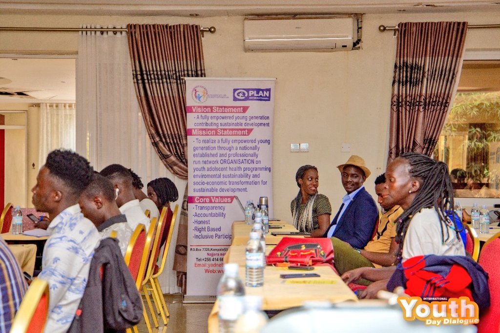 📍Underway now at Bomah Hotel (Gulu) is a dialogue by @NaguruC & partners to discuss the topic: 'Deliberating Intergenerational Solidarity' with a focus on The Role Of Youth In The Implementation Of The Parish Development Model. Follow the conversation #IYDUG22 #IYD2022