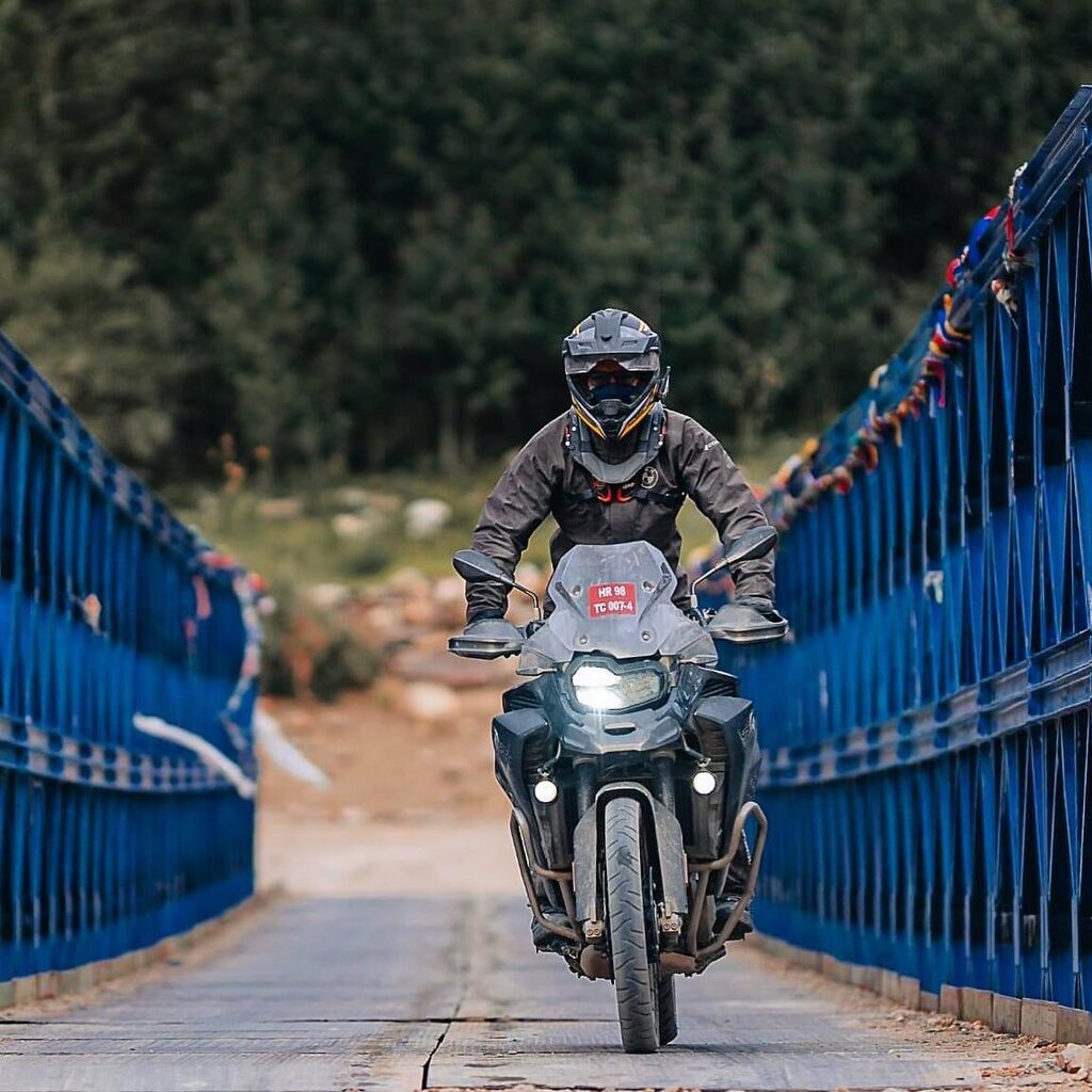 WheelsGuru's tweet photo. Let’s go for it!

@bmwmotorrad @bmwmotorrad_in gstrophy #gstrophy2022 #gstrophyteamindia 

📸 @ay_viisuals @pulkitxx @man_made_machines 

#BMWMotorrad #R1250GS #R1200GS #gstrophy #bigtrailmagazine #ulkagear #wheelsguru #makelifearide #advrider #enduro… https://t.co/flTrofN4vH https://t.co/gnuDvlM0du