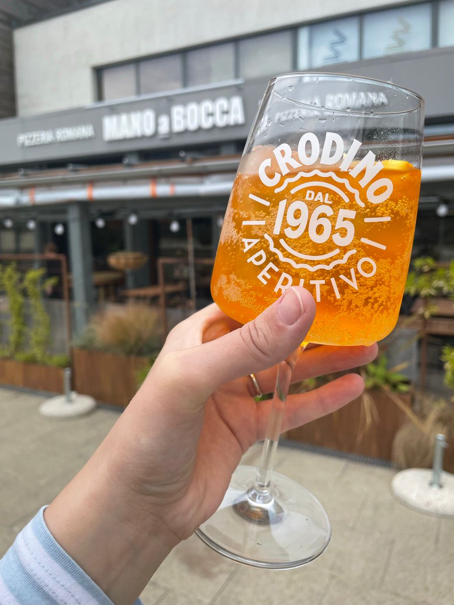 Manchester Confidential (@mcrconfidential) on Twitter photo There's nothing better than an Aperol Spritz in the summer 🥂 We're in for a scorcher this week, so <a href="/ManoBoccaPizza/">ManoBoccaPizza</a> is the perfect place to be 🙌🏻
confidentials.com/manchester/off… There's nothing better than an Aperol Spritz in the summer 🥂 We're in for a scorcher this week, so <a href="/ManoBoccaPizza/">ManoBoccaPizza</a> is the perfect place to be 🙌🏻
confidentials.com/manchester/off…