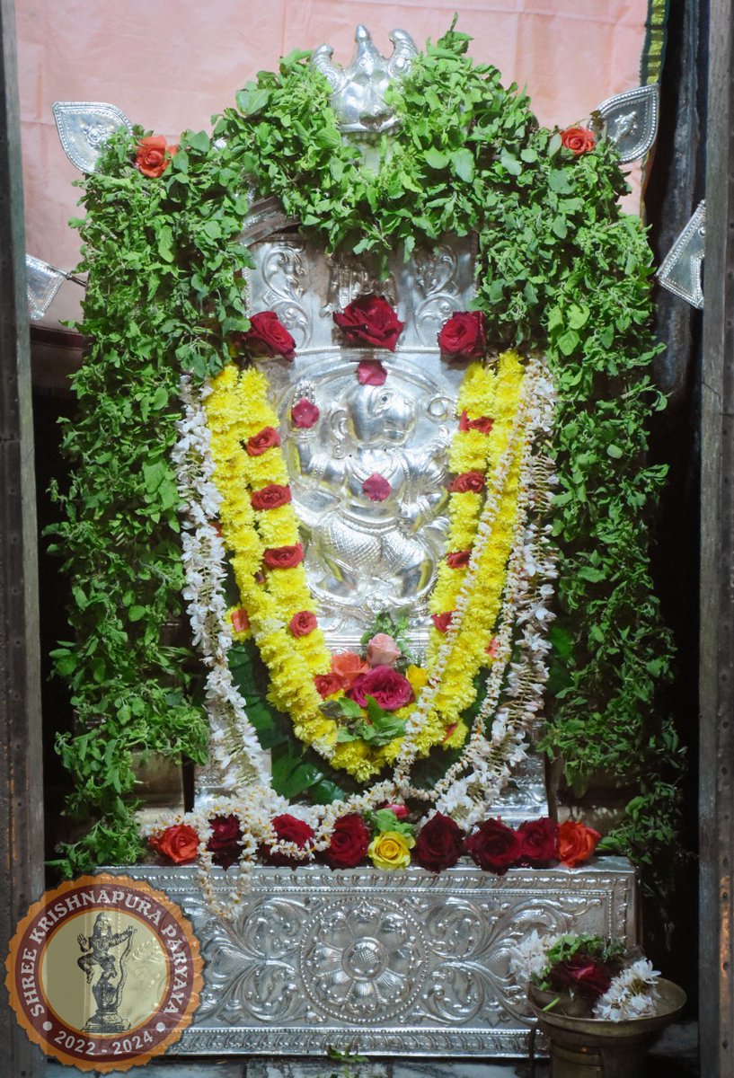 ShriUdupi's tweet photo. Udupi Sri Krishna,Mukhyąprāña Darshanam 10-08-2022 https://t.co/e82tN5YFhd