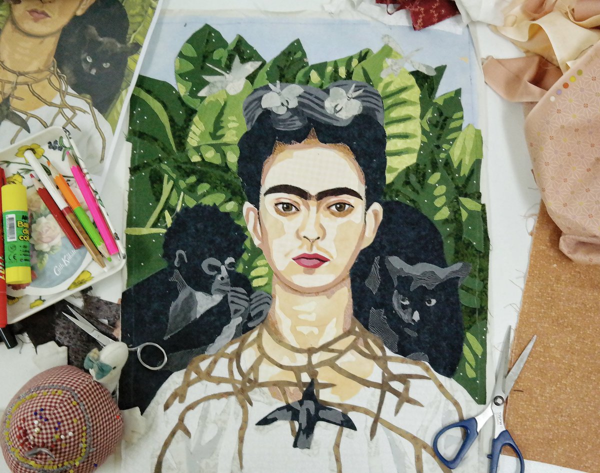 DekYingPPang's tweet photo. "Self-Portrait with Thorn Necklace and Hummingbird" ☘️Frida Kahlo🍀 #fabriccollage https://t.co/Hn8mBiXEq7