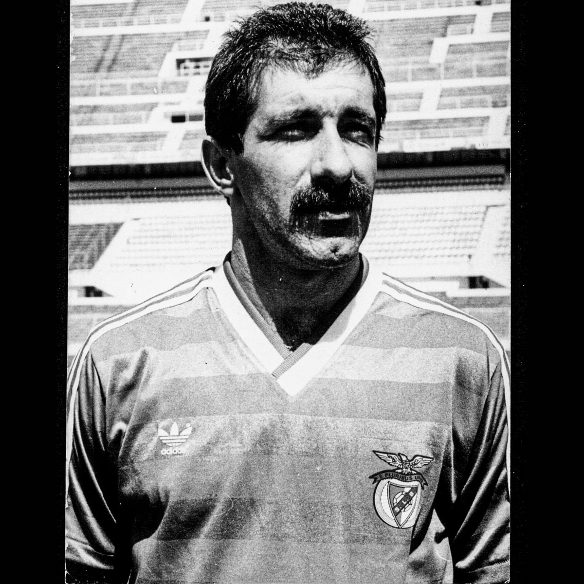 Fernando Chalana, o nosso Pequeno Genial, faleceu, aos 63 anos, na madrugada desta quarta-feira, 10 de agosto.