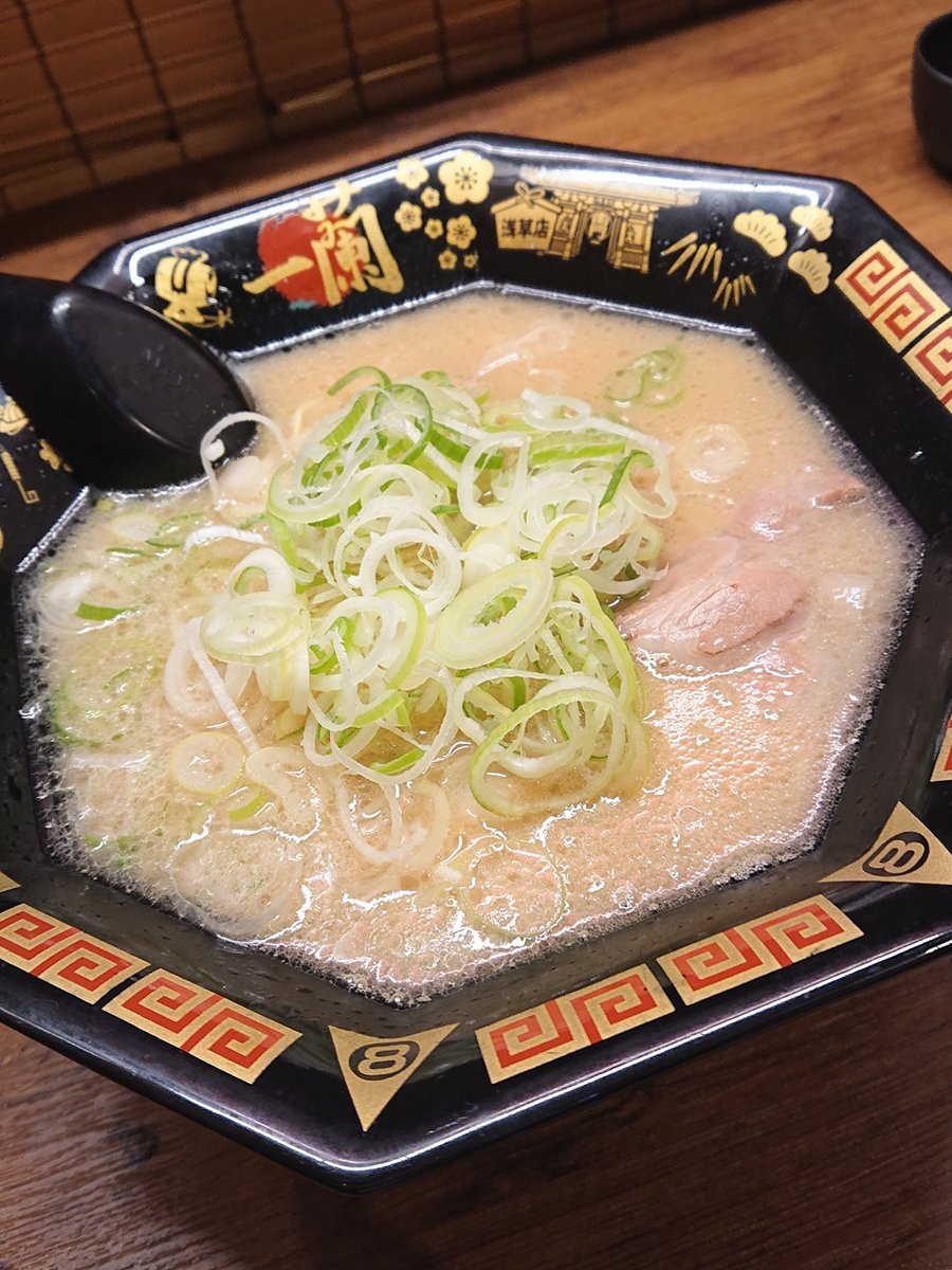 akr55mstk's tweet image. 浅草で一蘭🍜🍥