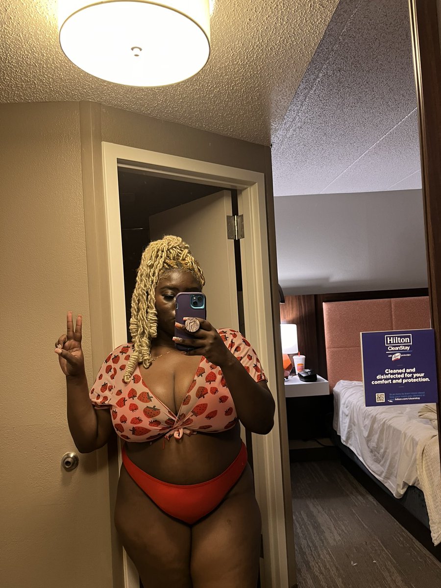 bxbbles__'s tweet image. Thique🫶🏾