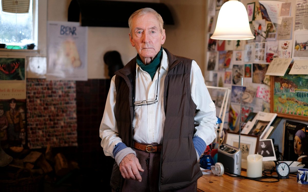 teacher_books's tweet photo. We are so sad to hear of the passing of Raymond Briggs, iconic illustrator and author, who brought joy to so many people through his work. RIP. https://t.co/UAj8LBgilm